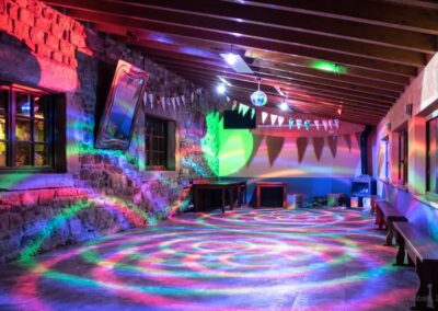 albergue La casa de Gándara salón para fiestas